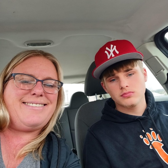 Profile Picture of Chase Hunter (@hunterchase2) on Poshmark