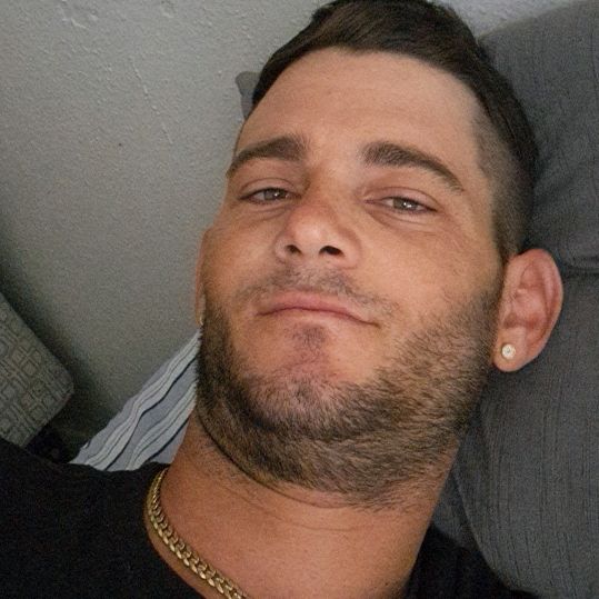 Profile Picture of Lazaro Valle (@lazarovalle) on Tiktok