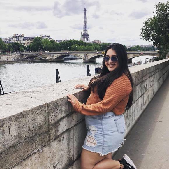 Gigi Jaramillo doria - Poshmark Profile Picture of Gigi Jaramillo doria (@gigi0401) on Poshmark