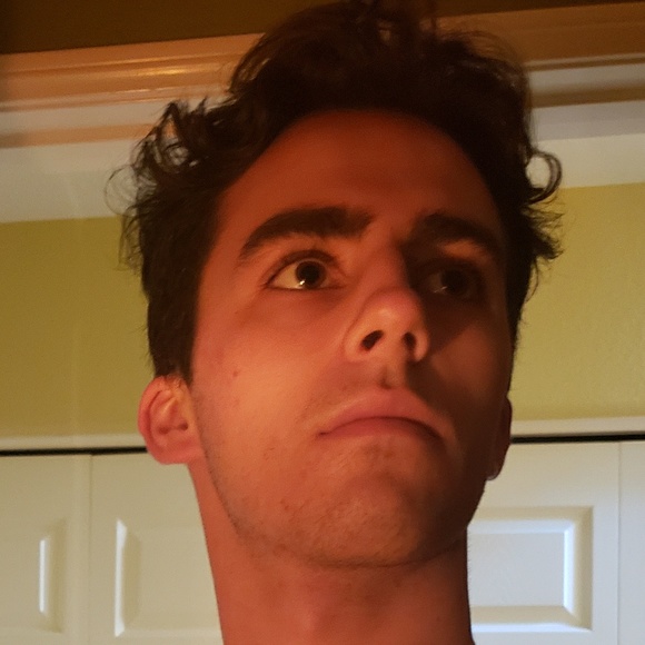 Profile Picture of Fulton Elkins (@fultonelkins) on Poshmark