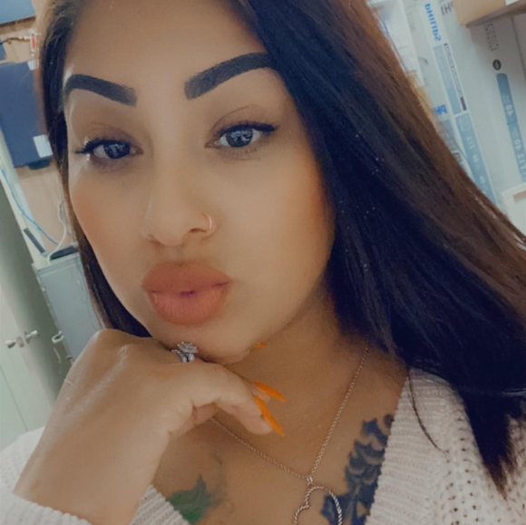 Profile Picture of Isabel Mejorado (@jbmejorado85) on Poshmark