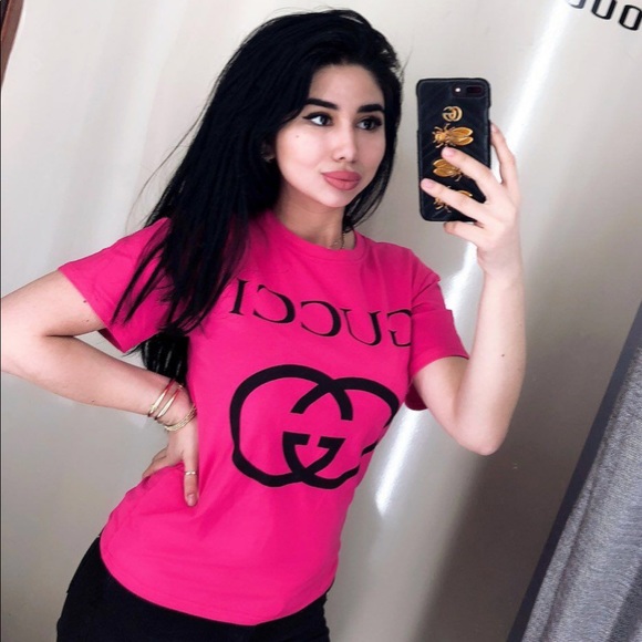 Profile Picture of Dilnoza Boltaeva (@dilnoza83b) on Poshmark