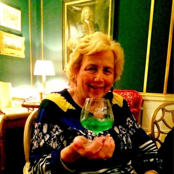 Profile Picture of Jan Andrews (@jan32247) on Poshmark