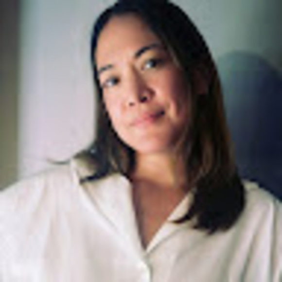 Profile Picture of Danielle Arzaga (@danielle_arzaga) on Poshmark