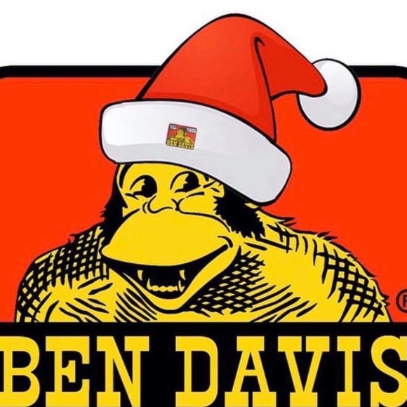 Profile Picture of Alberto Gonzalez (@bluecloudss11) on Poshmark