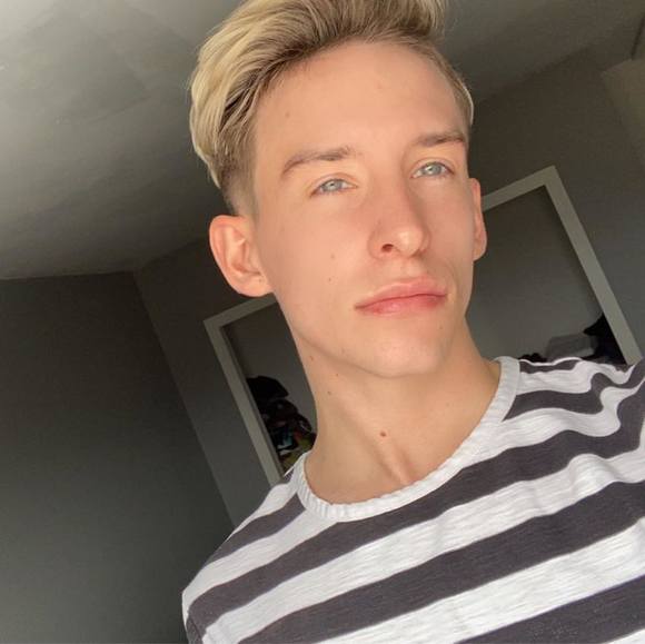 Profile Picture of Sean Newman (@zqshawty) on Poshmark