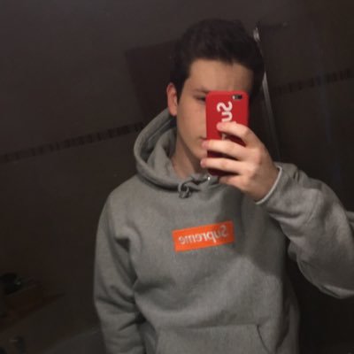 Profile Picture of Chrizzy (@stich_chris) on Twitter