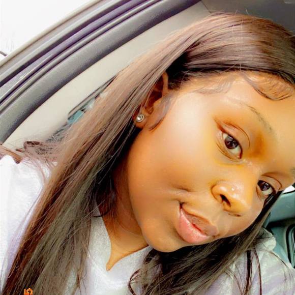 Profile Picture of Haley Hardy (@hbughardy) on Poshmark