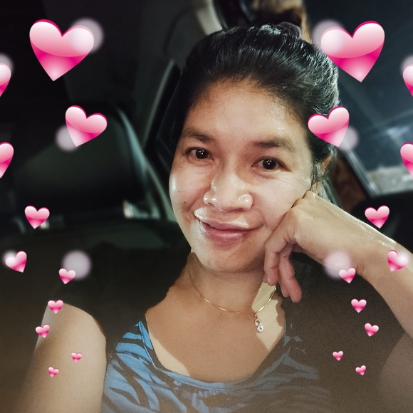 Profile Picture of Nitchaa Wan (@nitcha_w14) on Poshmark