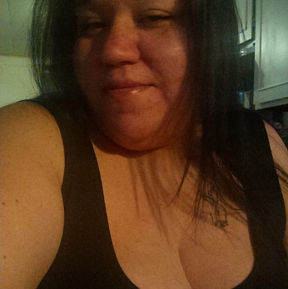 Profile Picture of Pamela Mcgivern (@bigmomma29) on Poshmark