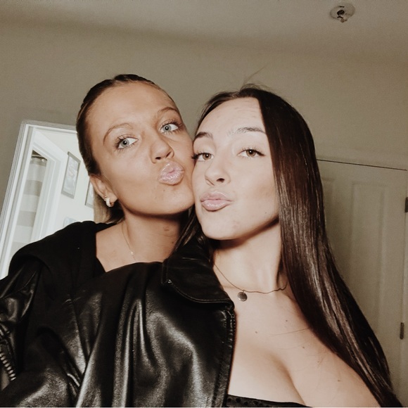 Profile Picture of Sam Staab (@mstaab3) on Poshmark