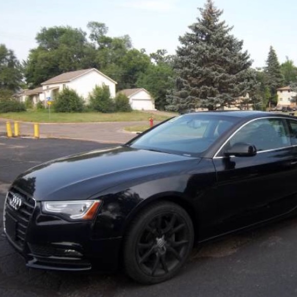 Profile Picture of Eli Slagter (@slagter12) on Poshmark