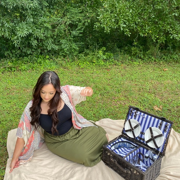 Profile Picture of Ava Ramirez (@avagabrielle22) on Poshmark