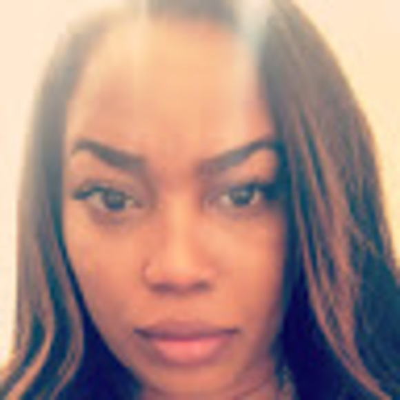 Profile Picture of Crystal Foreman (@crystalnforeman) on Poshmark