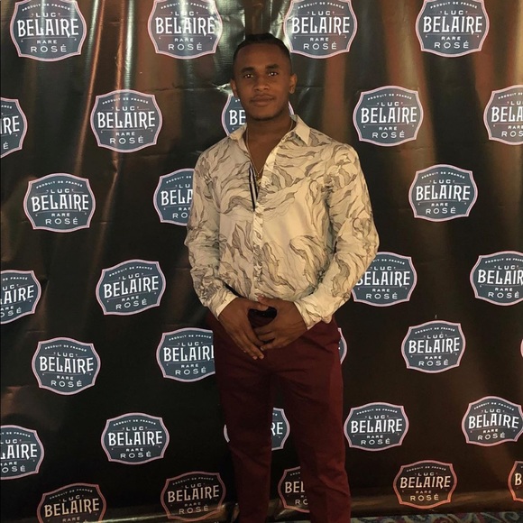 Profile Picture of Nicholas Pierre (@nickpierre) on Poshmark