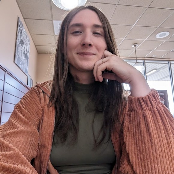 Profile Picture of Emma Bergstrom (@emmberrezzed) on Poshmark