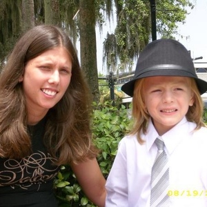 Profile Picture of Lara Dickerson (@stupidpplsuck07) on Myspace