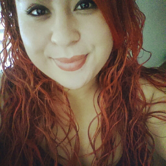 Profile Picture of Alexa Ortiz (@lexa0912) on Poshmark