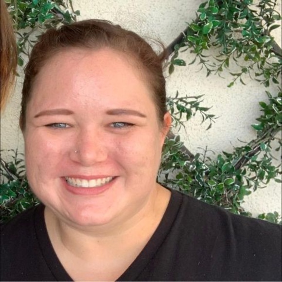 Profile Picture of Alyssa Matthews (@alyssarenee1987) on Poshmark