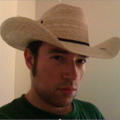 Profile Picture of Paul De Mello (@pauldemello) on Twitter