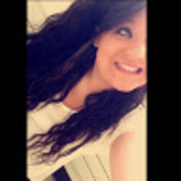 Profile Picture of Michaela Bellmore (@m_bellmore) on Poshmark