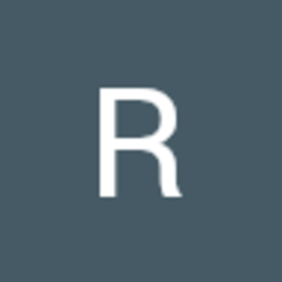 Profile Picture of Robert Huynh (@448robb) on Poshmark