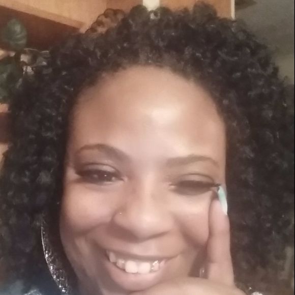 Profile Picture of Cheryl Triplett-davis (@davischeryl) on Poshmark