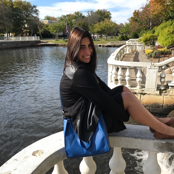 Devora Gafni - Poshmark Profile Picture of Devora Gafni (@devovogaf75) on Poshmark