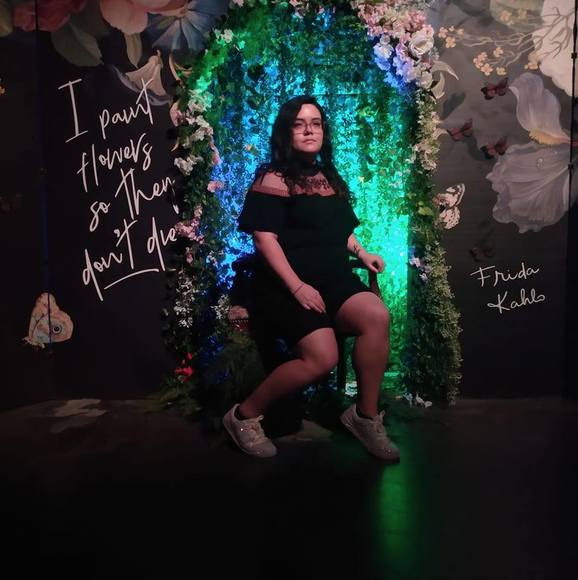 Profile Picture of Léanne Rodriguez-caouette (@lele4490) on Poshmark