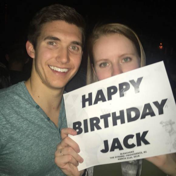 Profile Picture of Alex Hakes (@ahakes7) on Poshmark