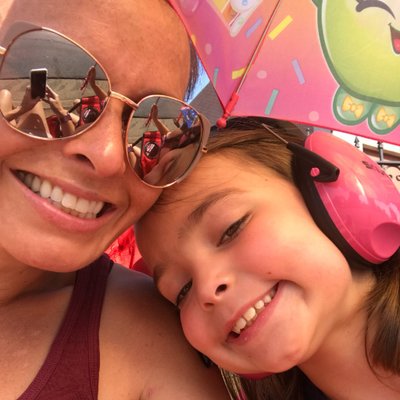 Profile Picture of Amber Pryor (@Izzybeemom) on Twitter