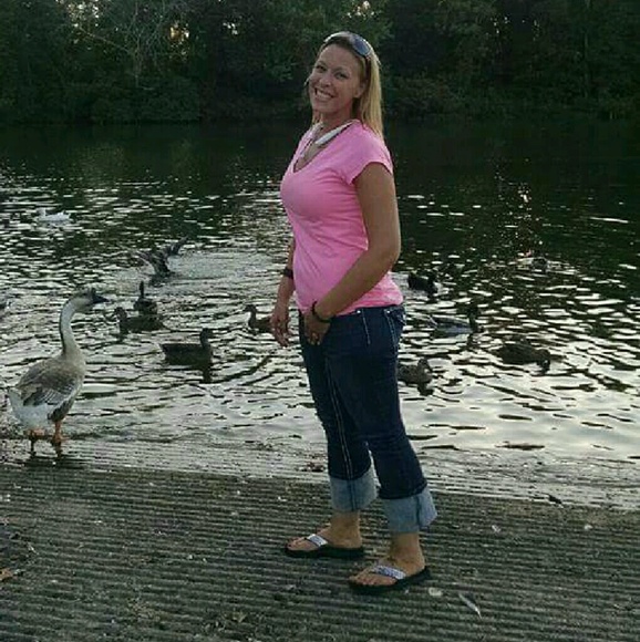 Profile Picture of Starr Perry (@starr84) on Poshmark