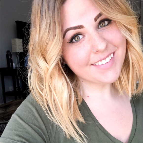 Profile Picture of Payton Bartkus (@prbartkus) on Poshmark
