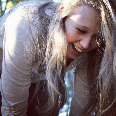 Profile Picture of Vivian Watson (@VivianWatson1) on Twitter