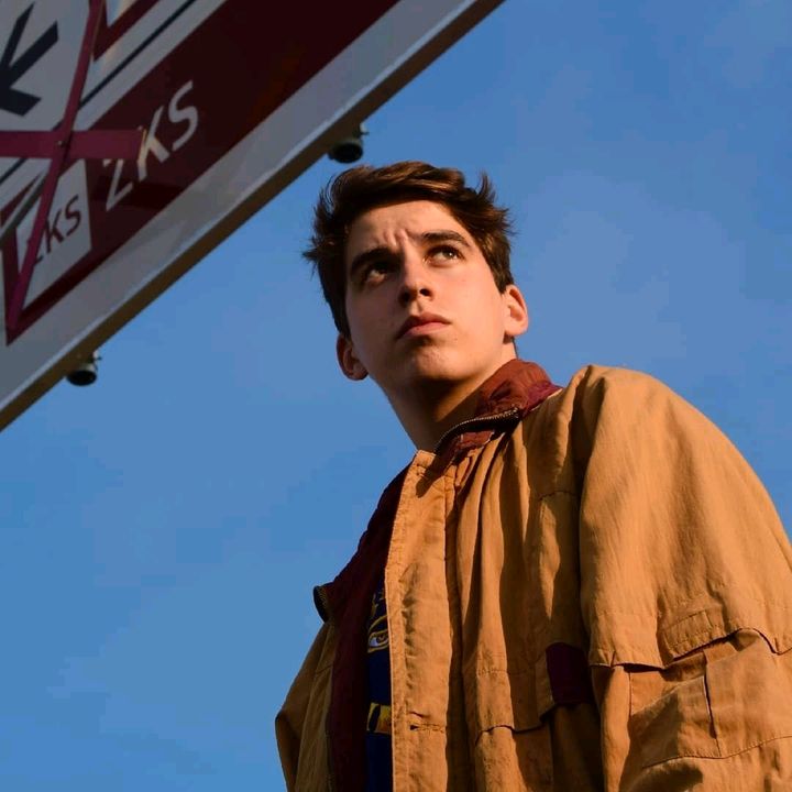 Profile Picture of Adrian (@adiwhomst) on Tiktok