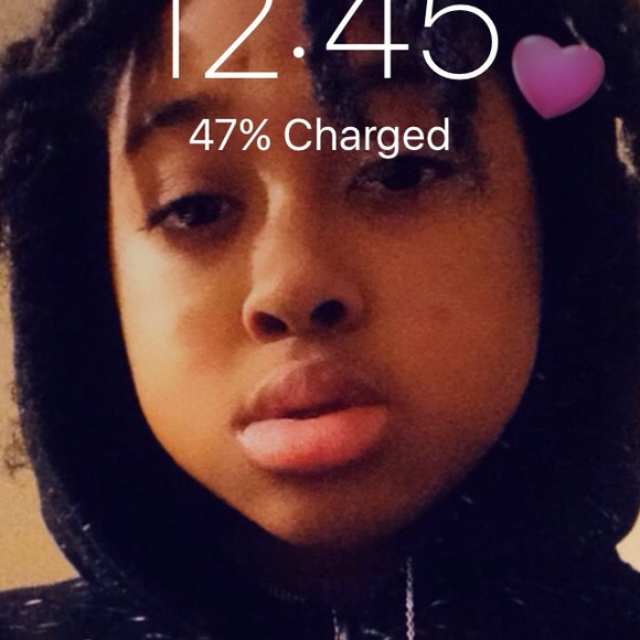 Profile Picture of Eriy Buxton (@lileri25) on Poshmark