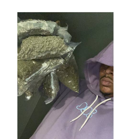 Profile Picture of Corey Hatcher (@coreyhatcher) on Poshmark