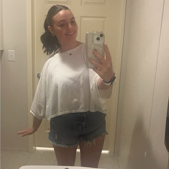 Profile Picture of Haleigh Cernich (@haleigh_cernich) on Poshmark