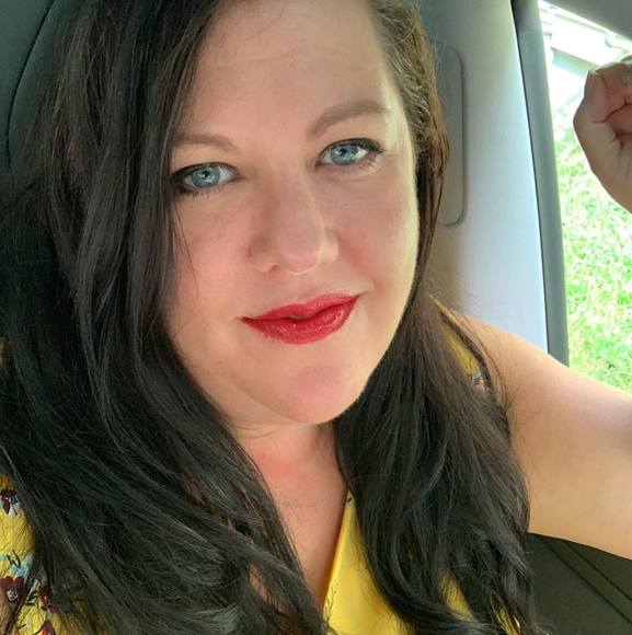 Profile Picture of Natalie Larusch (@nlarusch812006) on Poshmark