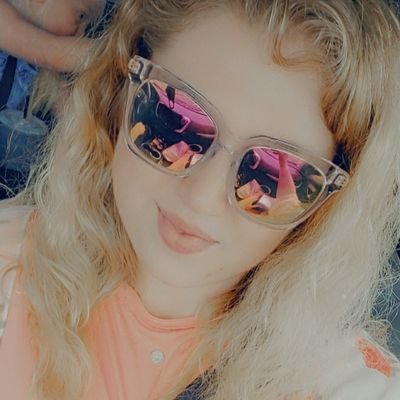 Profile Picture of Megan Alexander (@MellowMeganEva) on Twitter