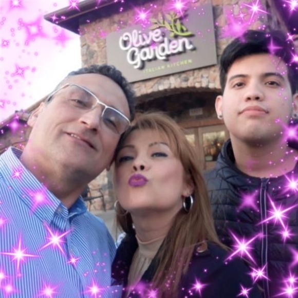 Profile Picture of Juliet Gonzalez (@julietgonzal599) on Poshmark