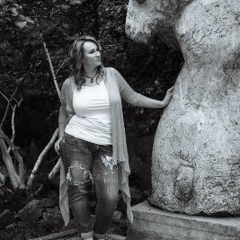 Profile Picture of Kelli Swanson (@KelliSw52353279) on Twitter