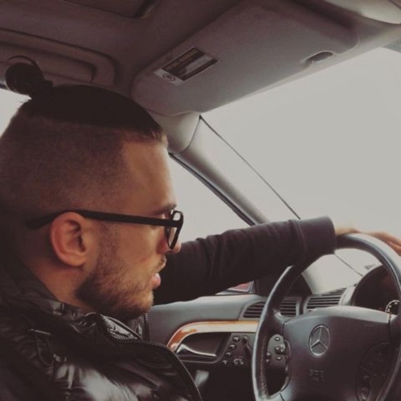 Profile Picture of Jason Free (@jasonfree202) on Poshmark