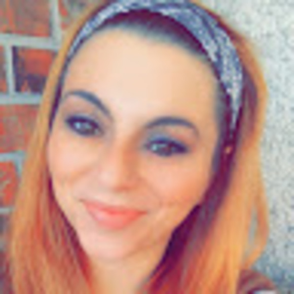 Profile Picture of Ren Cuchinotto (@rencuchinotto) on Poshmark