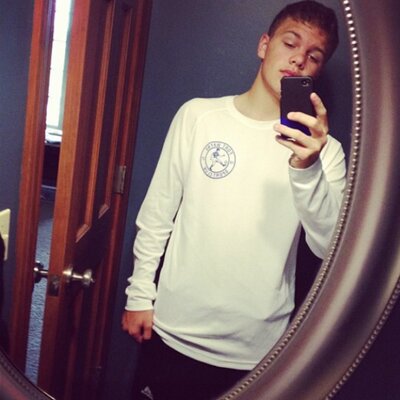 Profile Picture of Nathan Dove (@Dovey_D1bound) on Twitter