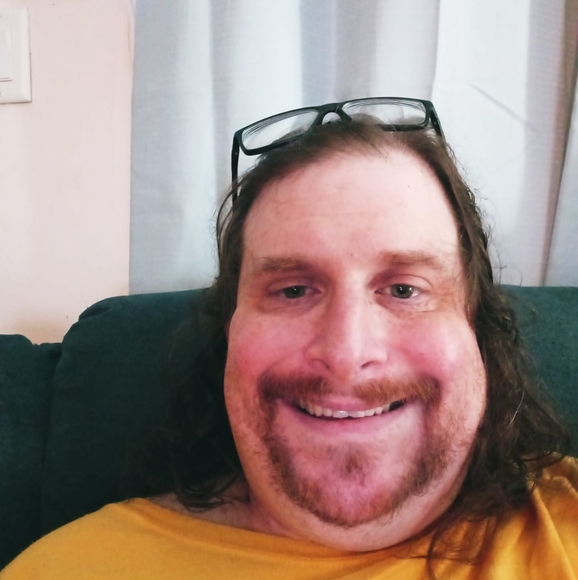 Profile Picture of Neily Hoops (@baitshop99) on Poshmark