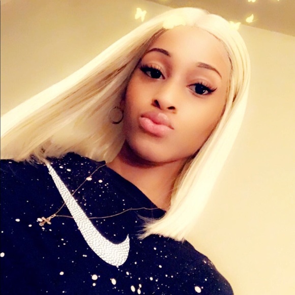 Profile Picture of Francheska Pradier (@fpradier3) on Poshmark