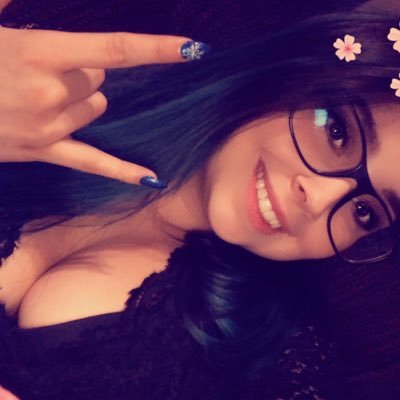 Profile Picture of Satii (@caitybell7) on Twitter