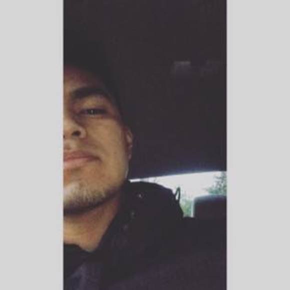 Profile Picture of Erik Zaragoza (@erik_z18) on Poshmark