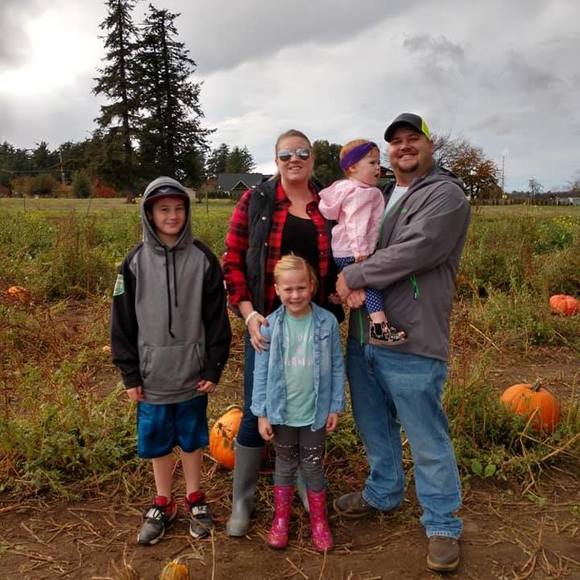 Profile Picture of Steven Peetoom (@sgp523) on Poshmark